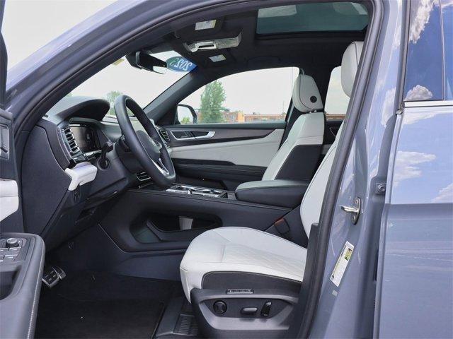 new 2025 Volkswagen Tiguan car, priced at $36,826
