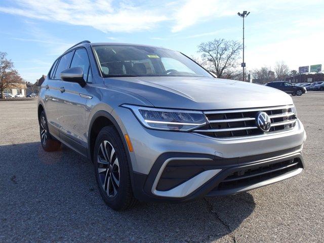 new 2024 Volkswagen Tiguan car, priced at $31,016