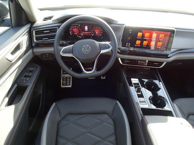 new 2025 Volkswagen Atlas car, priced at $48,656
