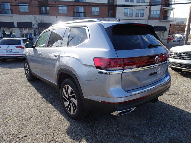 new 2024 Volkswagen Atlas car, priced at $52,204