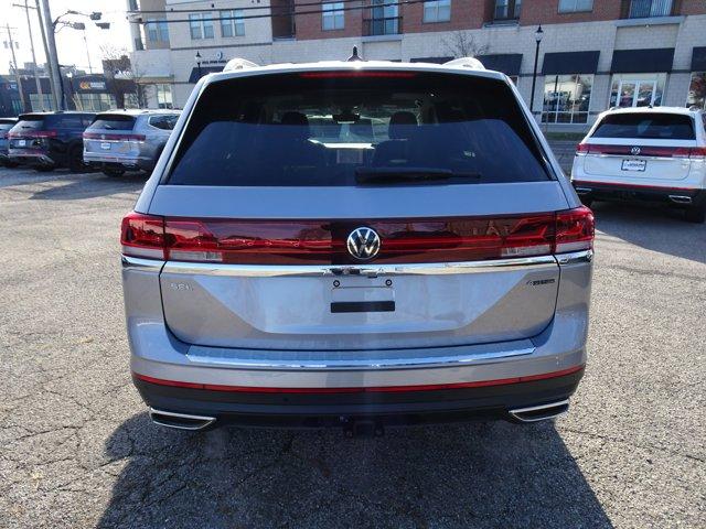 new 2024 Volkswagen Atlas car, priced at $52,204