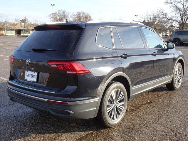 new 2024 Volkswagen Tiguan car, priced at $33,966