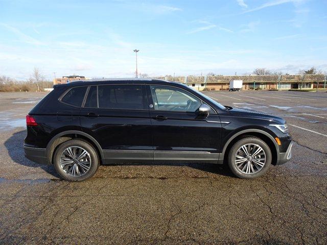 new 2024 Volkswagen Tiguan car, priced at $33,966