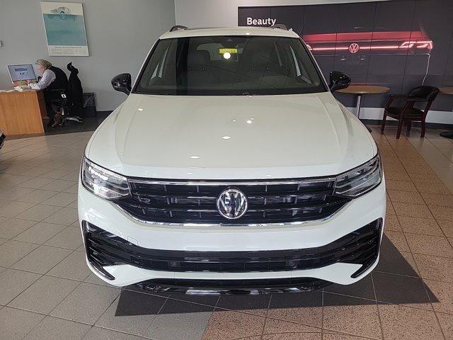 new 2024 Volkswagen Tiguan car, priced at $38,479