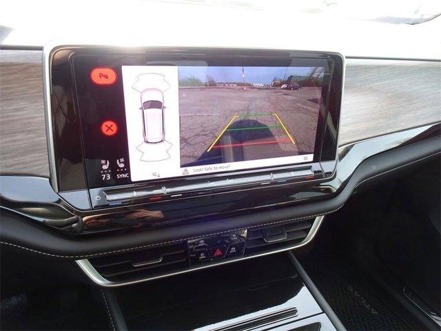 new 2025 Volkswagen Atlas car, priced at $50,836