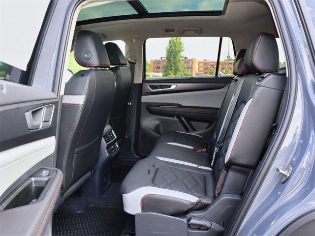 new 2025 Volkswagen Atlas car, priced at $49,111