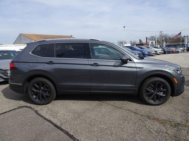 new 2024 Volkswagen Tiguan car, priced at $35,084