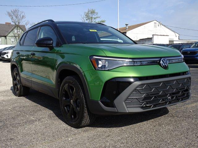 new 2025 Volkswagen Taos car, priced at $34,304