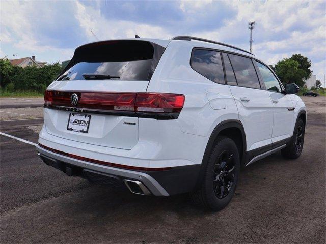 new 2025 Volkswagen Atlas car, priced at $49,581