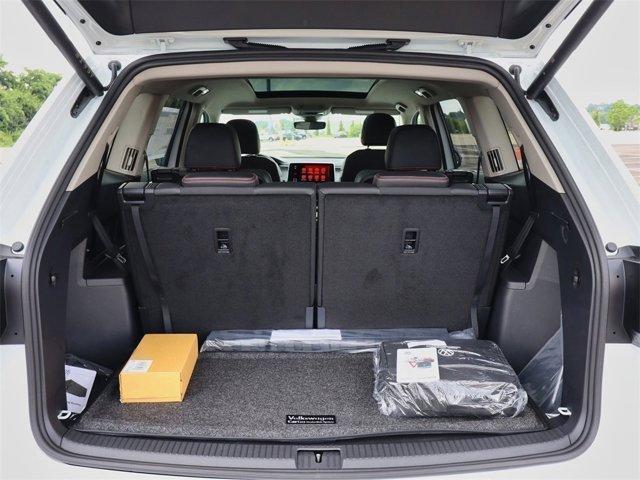 new 2025 Volkswagen Atlas car, priced at $49,581