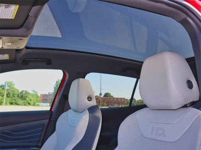 new 2025 Volkswagen ID.4 car, priced at $60,931