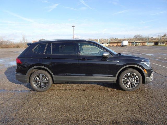 new 2024 Volkswagen Tiguan car, priced at $36,355