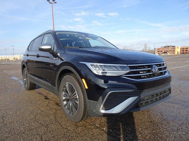 new 2024 Volkswagen Tiguan car, priced at $36,355