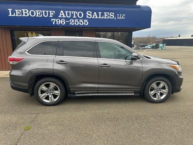used 2016 Toyota Highlander car, priced at $18,900