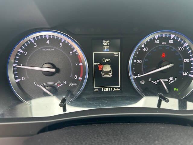used 2016 Toyota Highlander car, priced at $18,900
