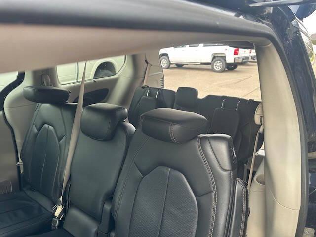 used 2018 Chrysler Pacifica car, priced at $12,900