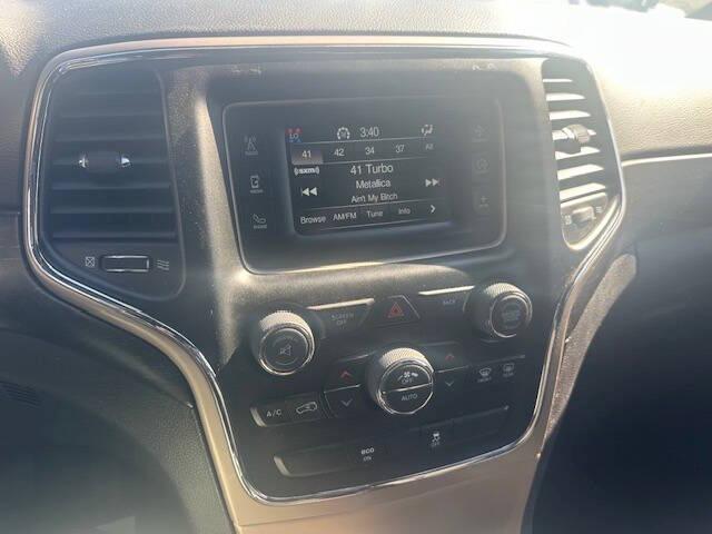 used 2015 Jeep Grand Cherokee car, priced at $11,900