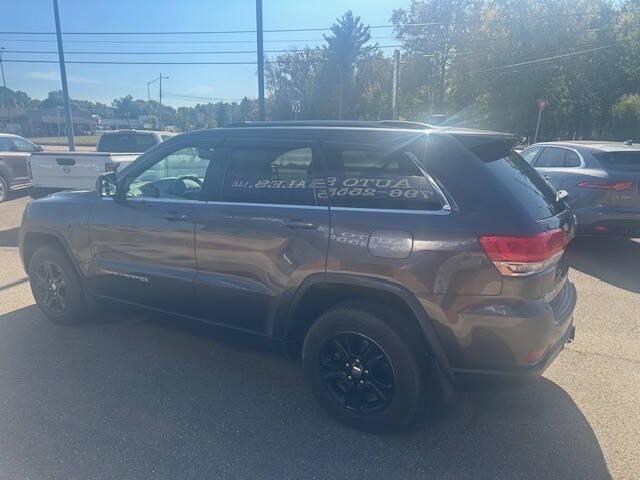 used 2015 Jeep Grand Cherokee car, priced at $11,900