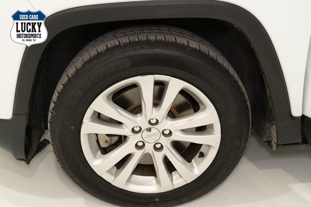 used 2015 Jeep Cherokee car, priced at $8,999