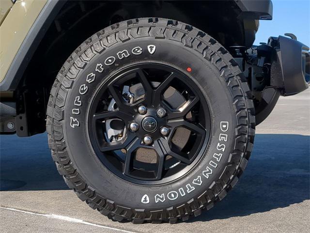 new 2025 Jeep Gladiator car, priced at $47,645