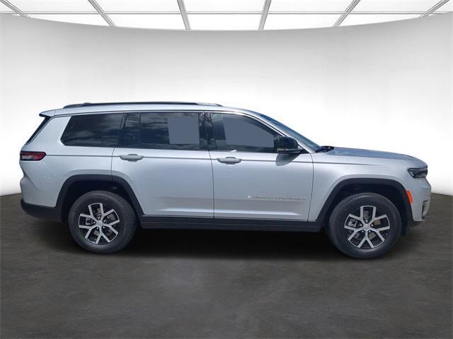 new 2025 Jeep Grand Cherokee L car, priced at $49,290