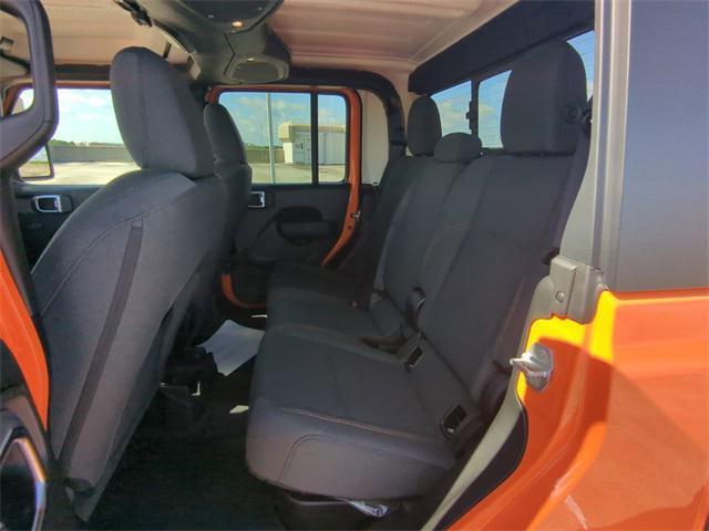 new 2025 Jeep Gladiator car, priced at $47,933