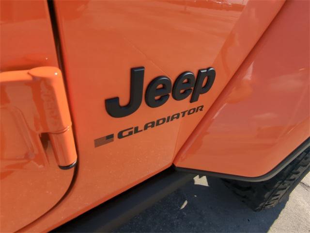 new 2025 Jeep Gladiator car, priced at $47,933