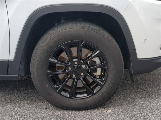 used 2023 Jeep Cherokee car, priced at $22,249