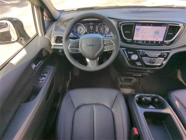 new 2026 Chrysler Pacifica car, priced at $44,084
