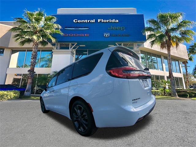 new 2026 Chrysler Pacifica car, priced at $44,084