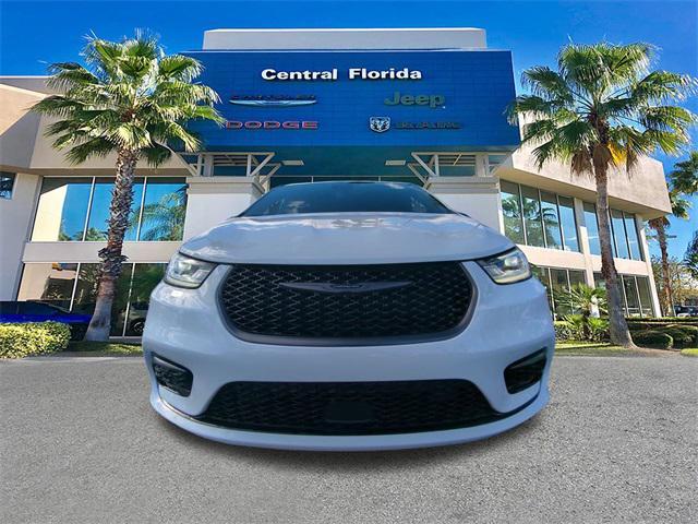new 2026 Chrysler Pacifica car, priced at $44,084
