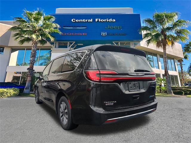 used 2023 Chrysler Pacifica Hybrid car, priced at $25,249