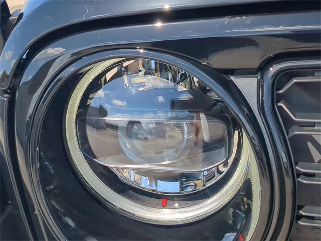 new 2025 Jeep Gladiator car, priced at $47,645