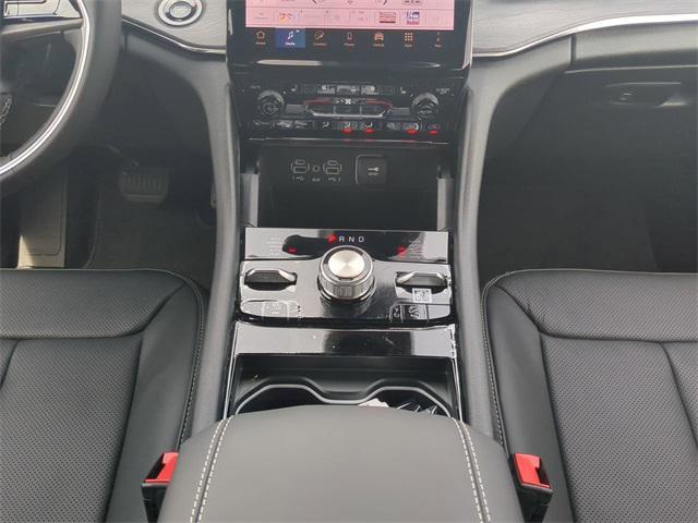new 2025 Jeep Grand Cherokee car, priced at $53,839