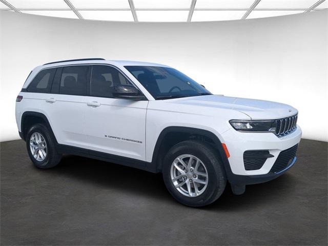 new 2025 Jeep Grand Cherokee car, priced at $34,309