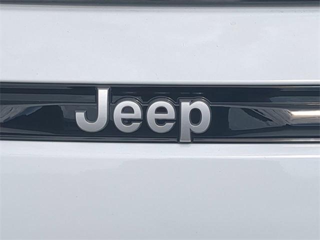 new 2025 Jeep Grand Cherokee car, priced at $34,309