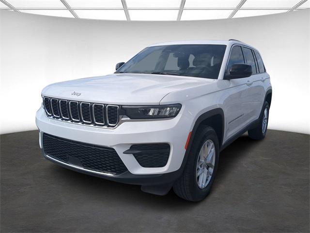 new 2025 Jeep Grand Cherokee car, priced at $34,309