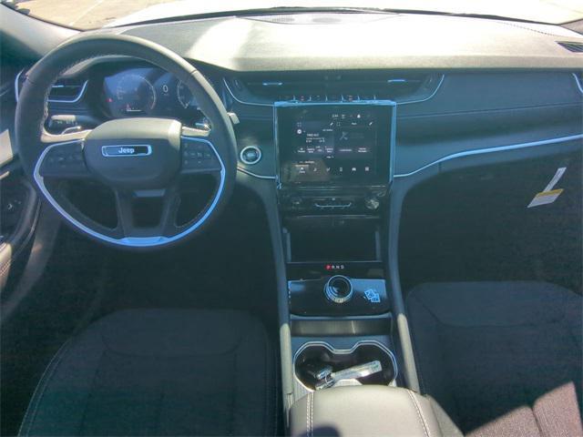 new 2025 Jeep Grand Cherokee car, priced at $34,763