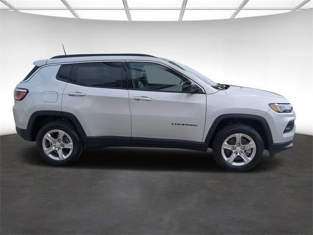 new 2024 Jeep Compass car, priced at $27,271