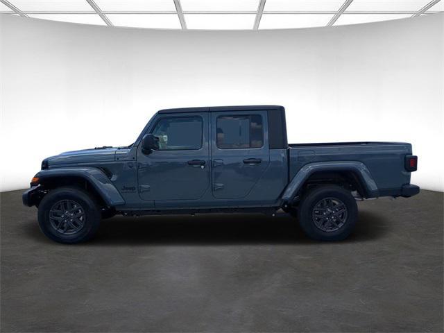 new 2024 Jeep Gladiator car, priced at $41,235