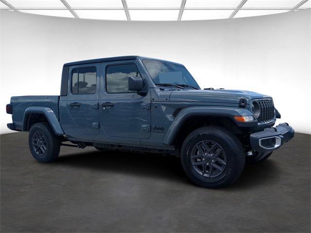 new 2024 Jeep Gladiator car, priced at $41,235