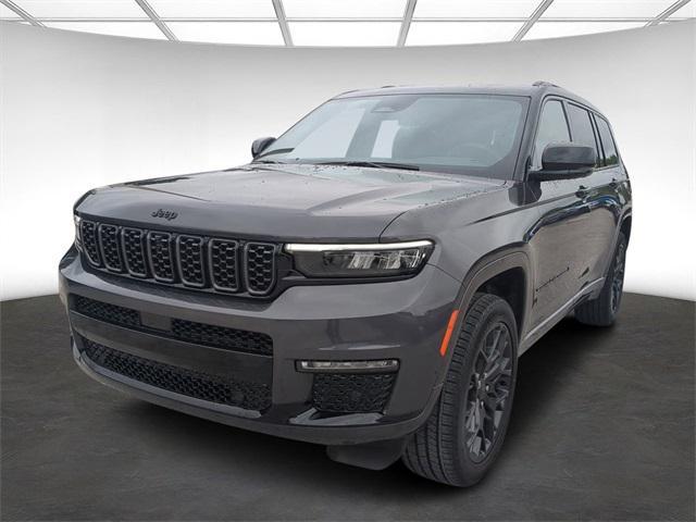 new 2024 Jeep Grand Cherokee L car, priced at $56,612