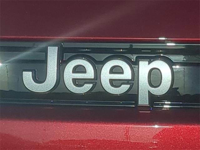 new 2025 Jeep Grand Cherokee car, priced at $44,295