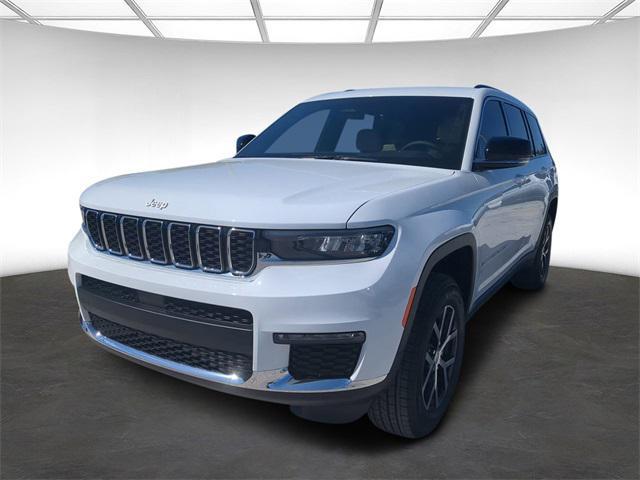 new 2025 Jeep Grand Cherokee L car, priced at $48,695