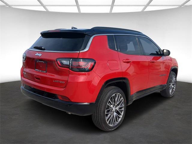 new 2024 Jeep Compass car, priced at $39,005