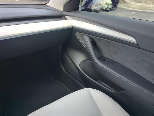 used 2022 Tesla Model 3 car, priced at $28,999