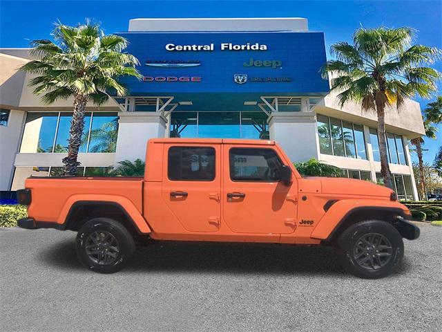 new 2025 Jeep Gladiator car, priced at $42,920
