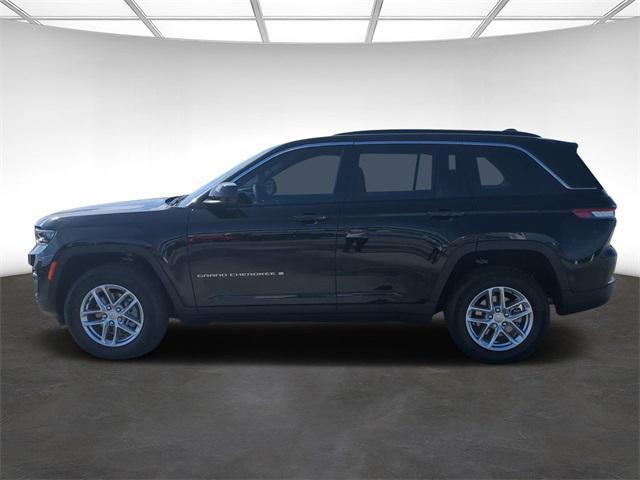 new 2025 Jeep Grand Cherokee car, priced at $34,863