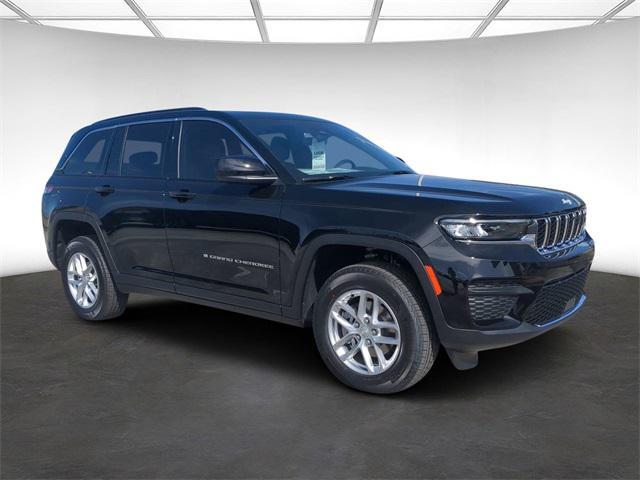 new 2025 Jeep Grand Cherokee car, priced at $34,863