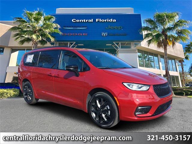 new 2025 Chrysler Pacifica car, priced at $52,535